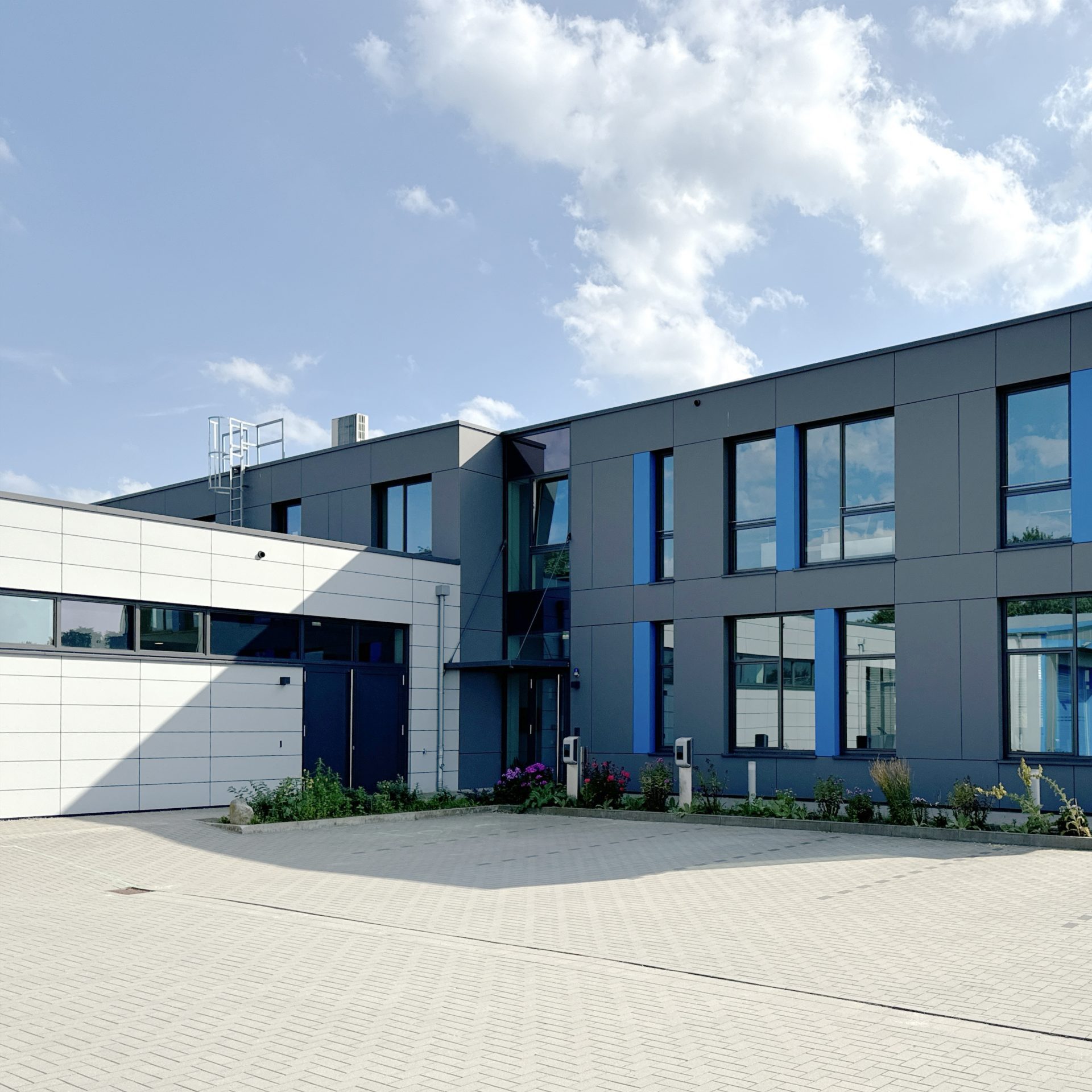 Projekt VR Bank Schleswig Buerogebaeude Architekturbuero Paul Sindram