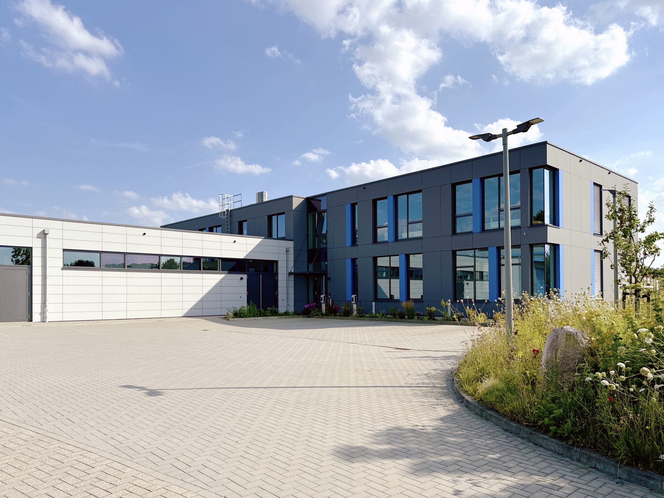 Projekt Buerogebaeude LEAB Halle Architekturbuero Paul Sindram