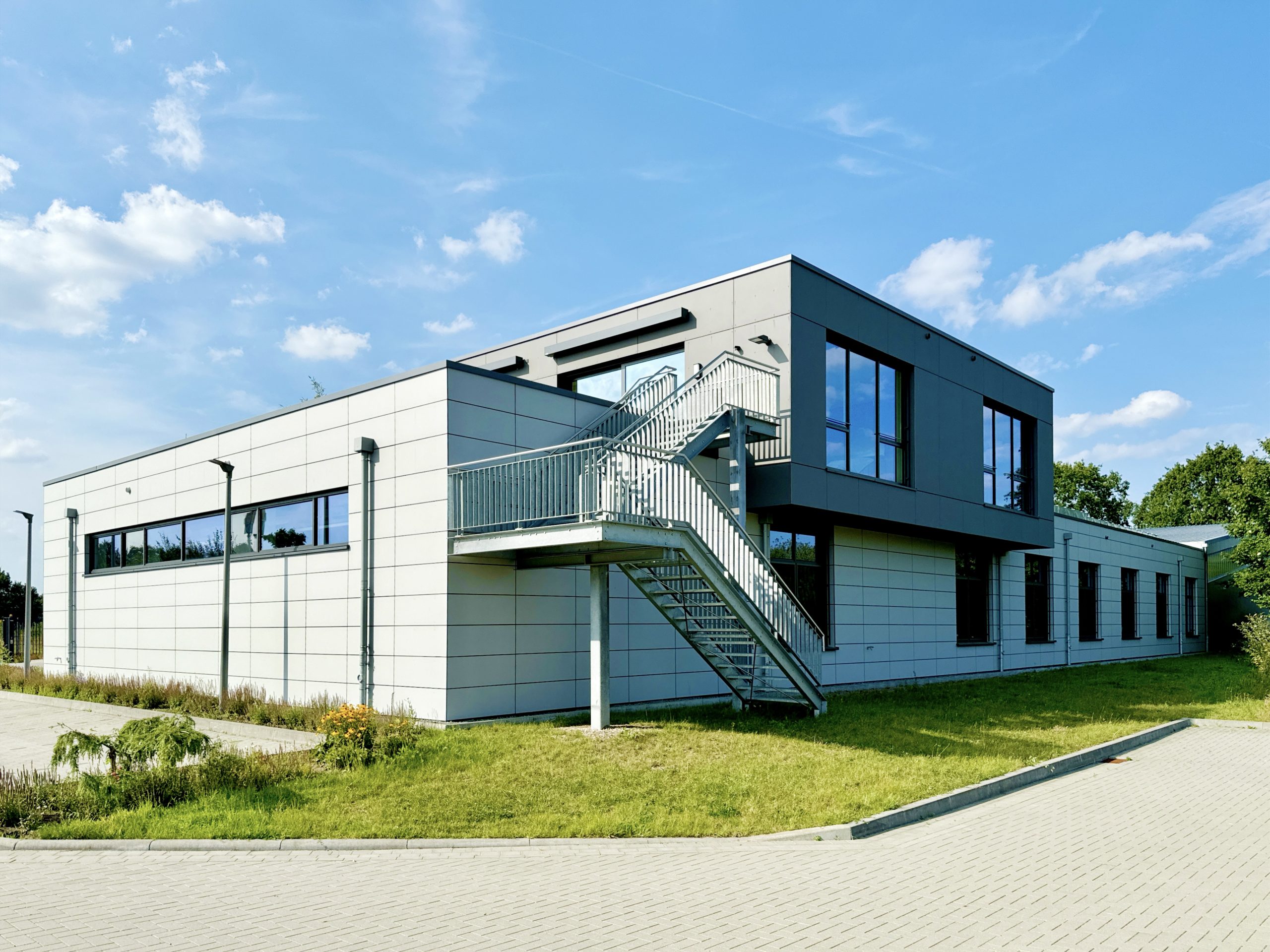 Projekt Buerogebaeude LEAB Halle Architekturbuero Paul Sindram